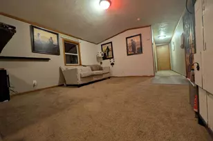 725 Michelle Dr, Chicago Heights, IL 60411 - Photo 4