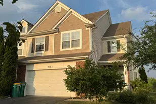 916 Bluebell Cir, Joliet, IL 60431 - Photo 2
