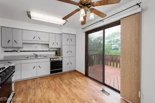 566 Cambridge Way, Bolingbrook, IL 60440 - Photo 6
