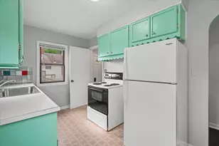610 S Western Ave, Champaign, IL 61821 - Photo 8