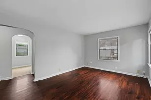 610 S Western Ave, Champaign, IL 61821 - Photo 4