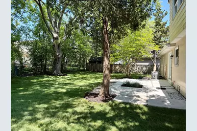 711 Woodhollow Lane, Buffalo Grove, IL 60089 - Photo 16