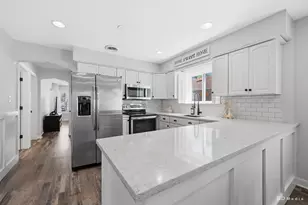 10546 S Drake Ave, Chicago, IL 60655 - Photo 12