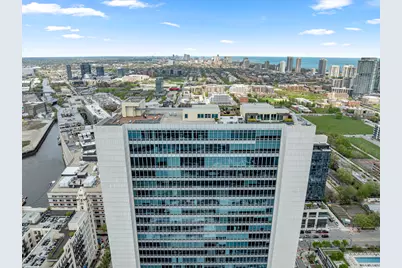 500 W Superior Street #1509, Chicago, IL 60654 - Photo 24