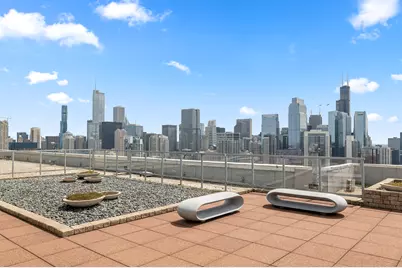 500 W Superior Street #1509, Chicago, IL 60654 - Photo 32