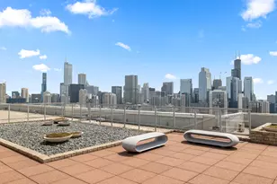 500 W Superior St, Chicago, IL 60654 - Photo 32