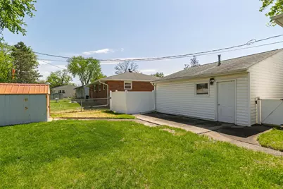 5003 45th Avenue Court, Moline, IL 61265 - Photo 30