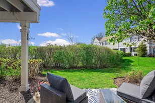 268 Arlington Ct, Carol Stream, IL 60188 - Photo 16