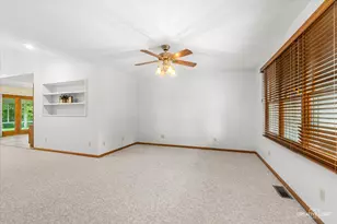 2019 Pauline Pl, Plano, IL 60545 - Photo 6