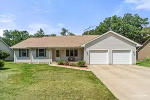 2019 Pauline Pl, Plano, IL 60545 - Photo 2