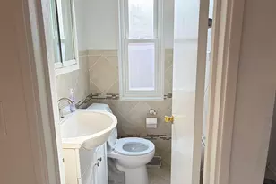 4932 Crain St, Skokie, IL 60077 - Photo 12