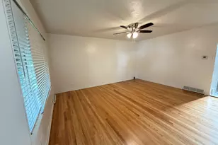 4932 Crain St, Skokie, IL 60077 - Photo 14