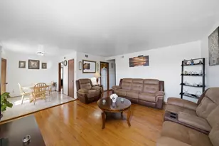 4540 W 84th Pl, Chicago, IL 60652 - Photo 4
