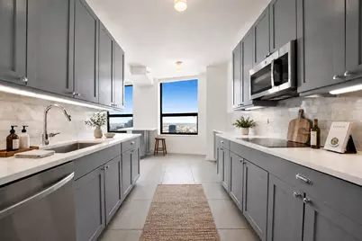 501 N Clinton Street #3203, Chicago, IL 60654 - Photo 2