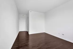 501 N Clinton St, Chicago, IL 60654 - Photo 32