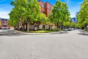 501 N Clinton St, Chicago, IL 60654 - Photo 46