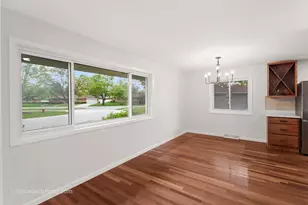 431 W Millers Rd, Des Plaines, IL 60016 - Photo 6