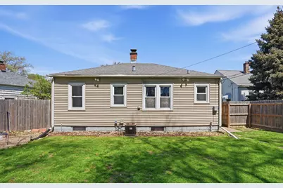 102 18th Avenue, Moline, IL 61265 - Photo 18