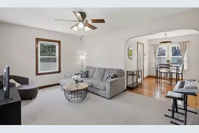 102 18th Avenue, Moline, IL 61265 - Photo 4