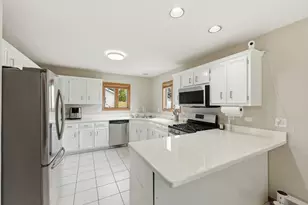 1214 Norley Ave, Joliet, IL 60435 - Photo 8