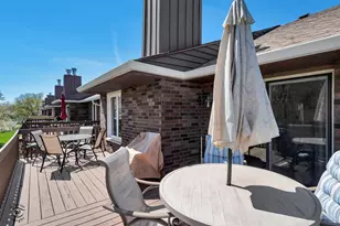 8827 Clearview Dr, Orland Park, IL 60462 - Photo 22