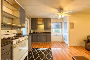 8S057 S Vine St, Burr Ridge, IL 60527 - Photo 14