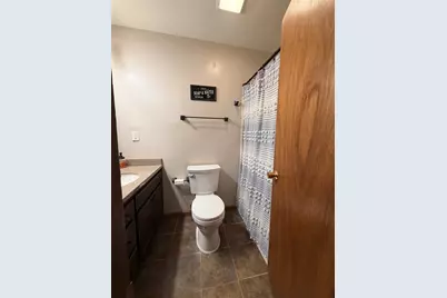 827 Sunbury Road, South Elgin, IL 60177 - Photo 12