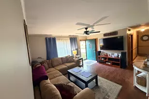 827 Sunbury Rd, South Elgin, IL 60177 - Photo 2