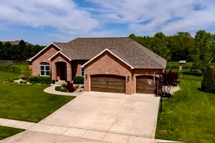 1248 Talon Ln, Forsyth, IL 62535 - Photo 56