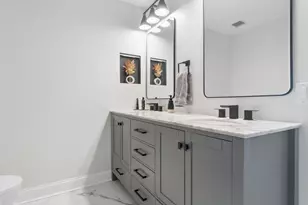 100 E 14th St, Chicago, IL 60605 - Photo 12