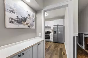7518 S Ridgeland Ave, Chicago, IL 60649 - Photo 10