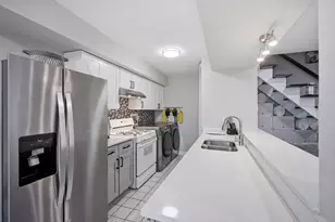 1495 Cornell Ct, Hoffman Estates, IL 60169 - Photo 10
