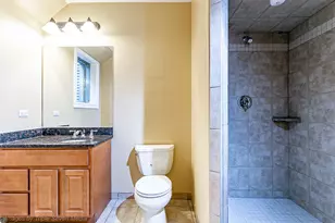 831 N Yale Ave, Villa Park, IL 60181 - Photo 36