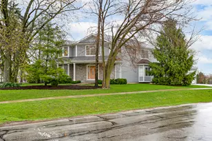 831 N Yale Ave, Villa Park, IL 60181 - Photo 2