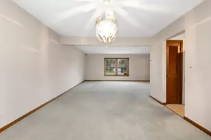 24151 S Plum Valley Dr, Crete, IL 60417 - Photo 12
