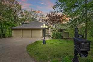 5353 Bailey Ave, Clifton, IL 61727 - Photo 2