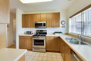 1107 Greenleaf Ave, Wilmette, IL 60091 - Photo 18