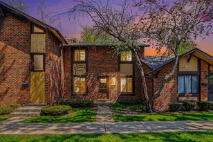 1S217 Stratford Ln, Villa Park, IL 60181 - Photo 22