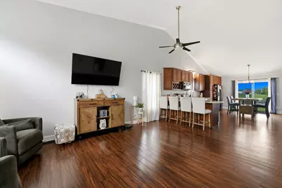 195 Briarcliff Court, Romeoville, IL 60446 - Photo 4