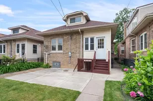 2531 W Morse Ave, Chicago, IL 60645 - Photo 26
