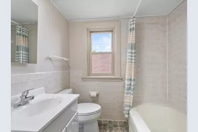 2531 W Morse Avenue, Chicago, IL 60645 - Photo 18