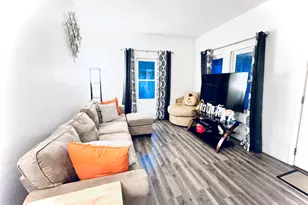 817 Cochrane Ave, Joliet, IL 60436 - Photo 6