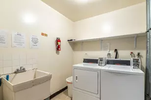 5019 Mulford St, Skokie, IL 60077 - Photo 12