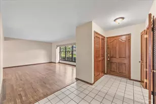 3116 Mary Kay Ln, Glenview, IL 60026 - Photo 2
