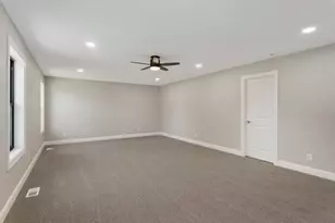202 W Evergreen Dr, Saint John, IL 61873 - Photo 22