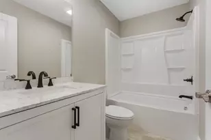 202 W Evergreen Dr, Saint John, IL 61873 - Photo 32