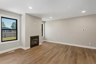 202 W Evergreen Dr, Saint John, IL 61873 - Photo 12