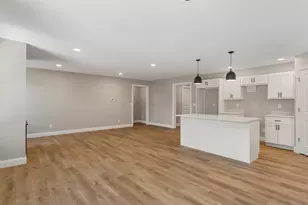 202 W Evergreen Dr, Saint John, IL 61873 - Photo 14