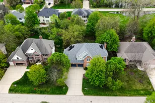 8709 Shade Tree Cir, Lakewood, IL 60014 - Photo 28