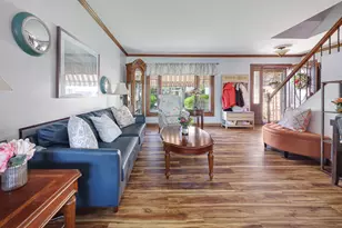 865 Debra Ln, Elk Grove Village, IL 60007 - Photo 2